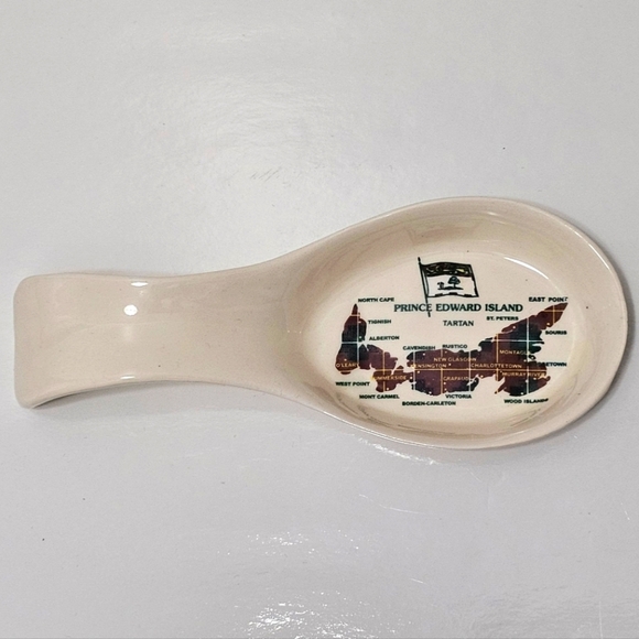 Vintage Ceramic Prince Edward Island Tartan Souvenir Spoon Rest - Picture 1 of 14